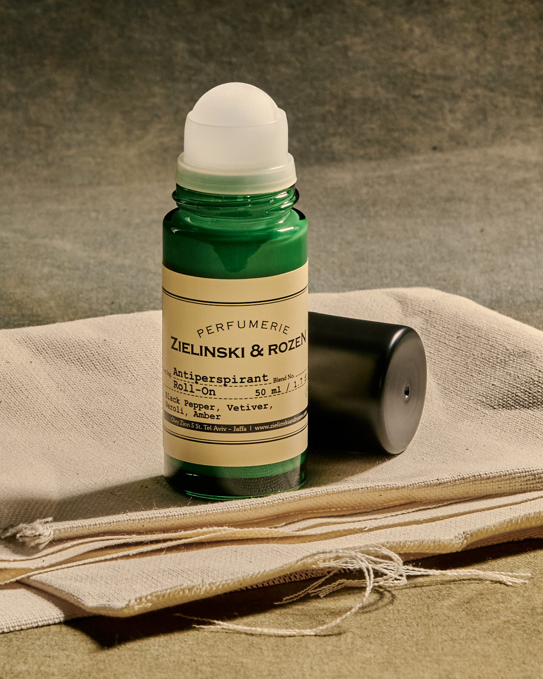 Zielinski & Rozen - Antiperspirant Deodorant Roller - Black Pepper, Vetiver, Neroli, Amber